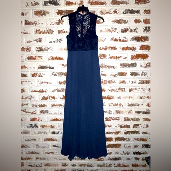 MORI LEE PROM/BRIDESMAID GOWN 693 Size 6 - Picture 3 of 10